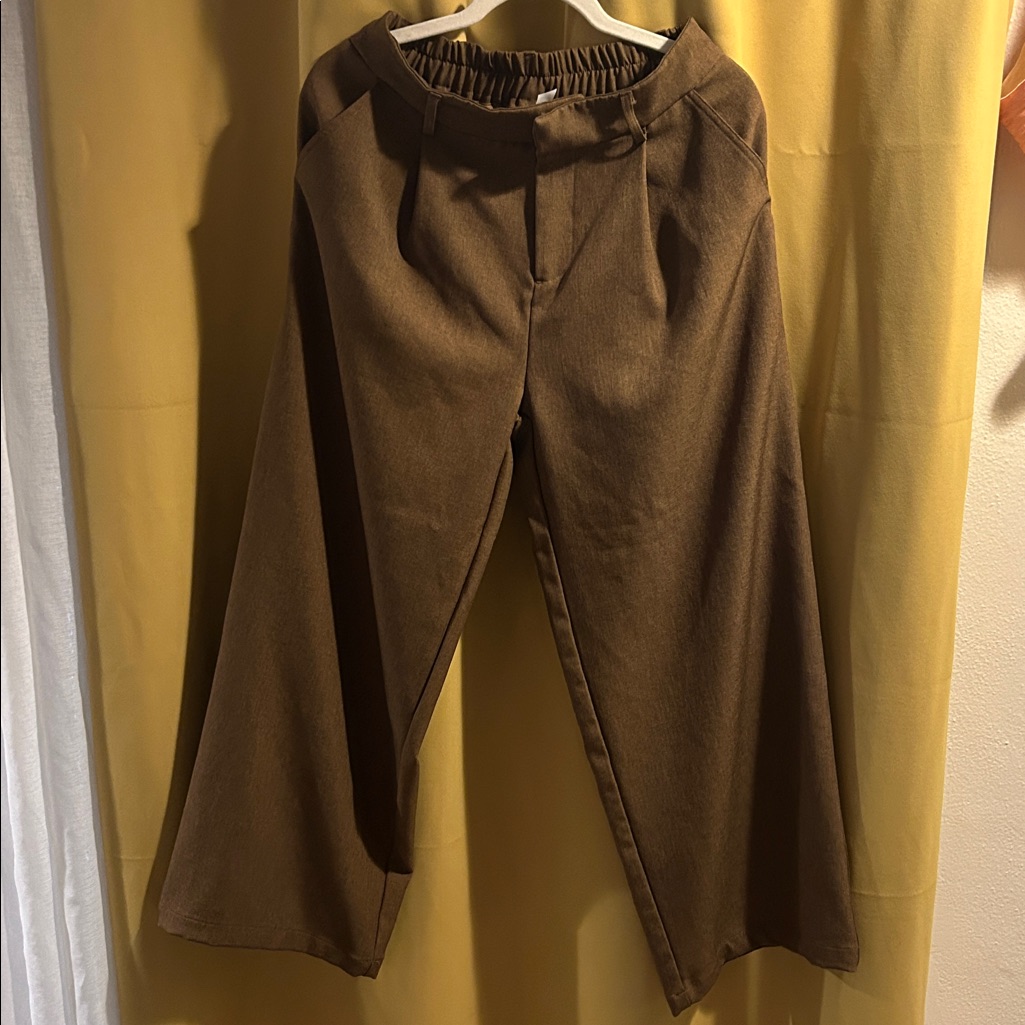 Wide-Leg Brown Pants